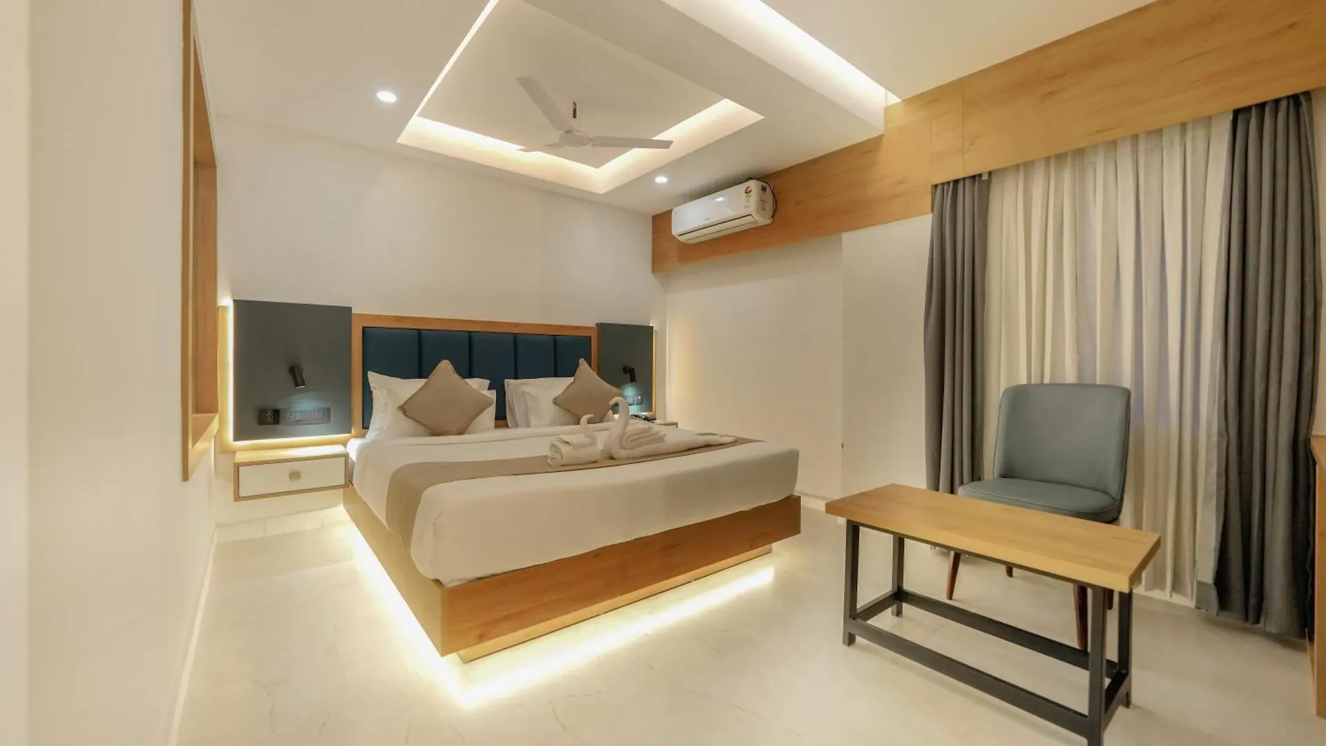 Aurora Hotels And Resorts Pulickamaly